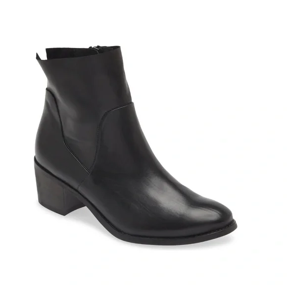 Paul Green Suzette / Nicole Bootie. Brand New in Box. US Sizes listed